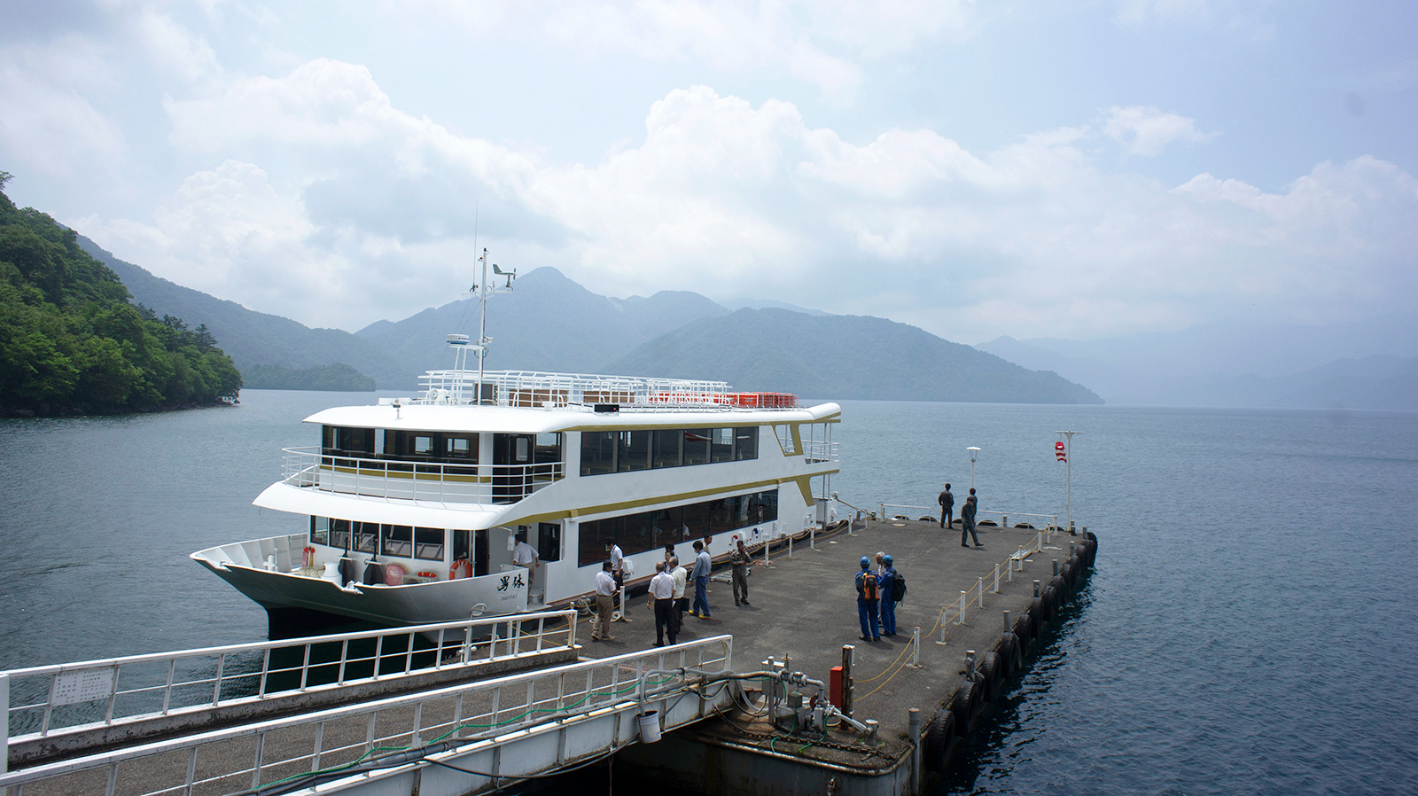 Nantai berthed at a Lake Chuzenji pier
